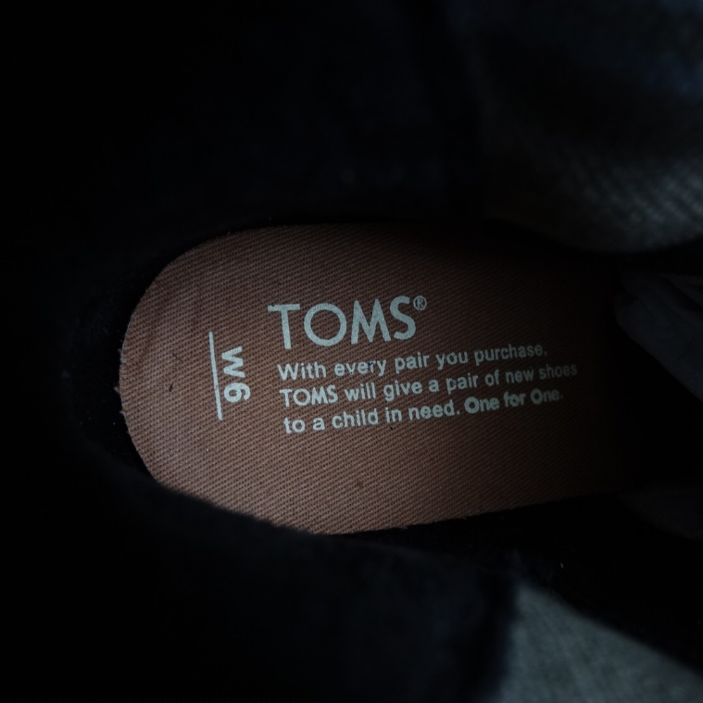 TOMS Women Tarmac Olive Suede Esme Booties R14S11 - Picture 5 of 7